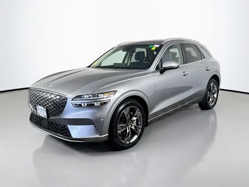 Used 2023 Genesis Electrified GV70 AWD/4WD image 2