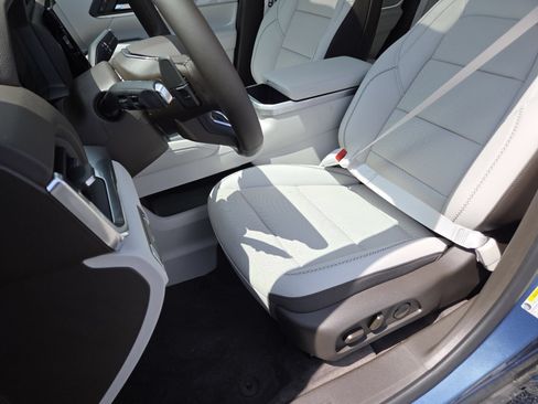 New 2026 GMC Terrain Denali w/ LPO, Floor Liner Package AWD/4WD image 22
