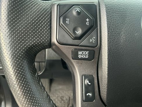 Used 2022 Toyota Tacoma TRD Off-Road image 22