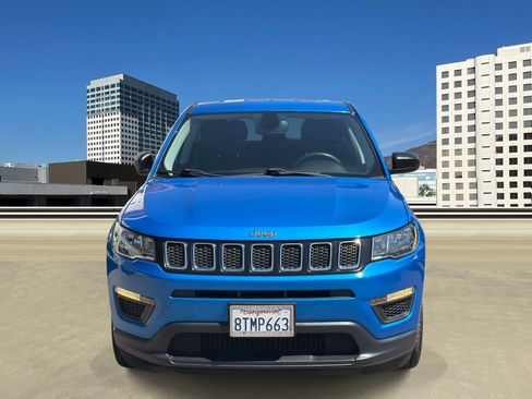 Used 2021 Jeep Compass Sport FWD image 2