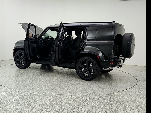 New 2026 Land Rover Defender 110 X-Dynamic SE AWD/4WD image 12