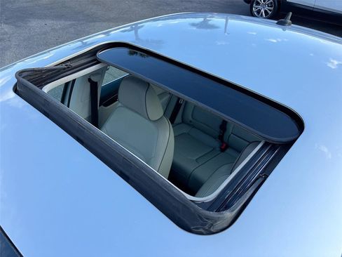 Used 2018 Volkswagen Passat 2.0T SE image 23