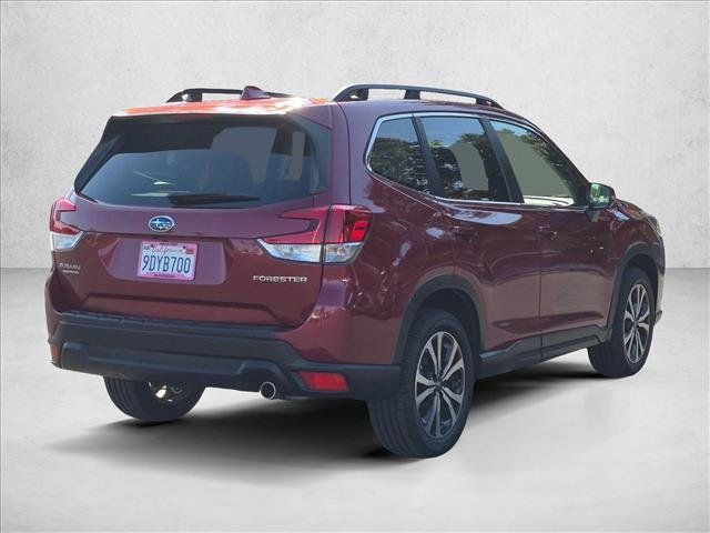 Used 2022 Subaru Forester Limited AWD/4WD image 5