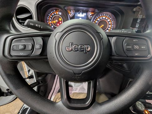 New 2026 Jeep Gladiator Sport image 15