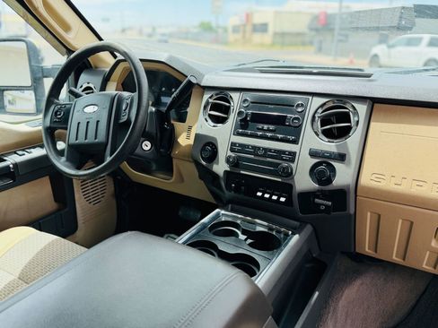 Used 2012 Ford F350 XLT w/ XLT Interior Pkg AWD/4WD image 12