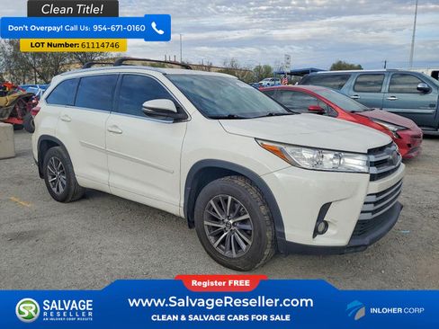 Used 2017 Toyota Highlander XLE AWD/4WD image 5