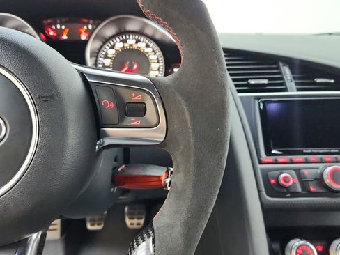 Used 2014 Audi R8 V8 w/ Convenience Package image 31