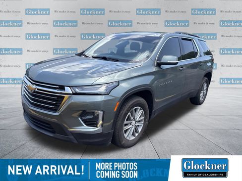 Used 2023 Chevrolet Traverse LT FWD image 1