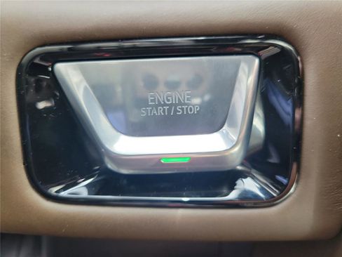 New 2026 GMC Yukon Denali Ultimate AWD/4WD image 32