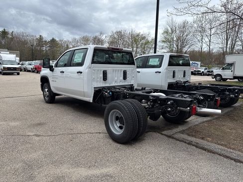 New 2026 Chevrolet Silverado 3500 W/T w/ WT Fleet Convenience Package AWD/4WD image 4