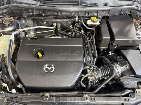 Used 2011 MAZDA MAZDA3 s Grand Touring FWD image 11