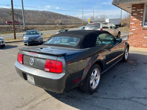 Used 2008 Ford Mustang Premium image 5