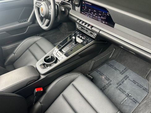 Used 2023 Porsche 911 Carrera image 16