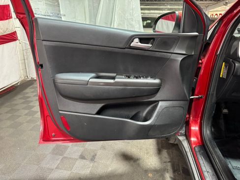 Used 2021 Kia Sportage LX image 8