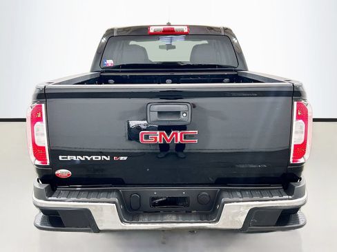Used 2018 GMC Canyon 2WD Crew Cab w/ Convenience Package image 5