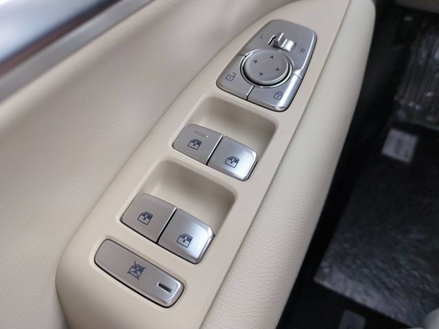Certified 2026 Genesis G70 2.5T RWD image 19