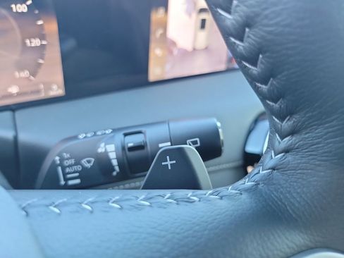 New 2026 Nissan Armada SL image 8