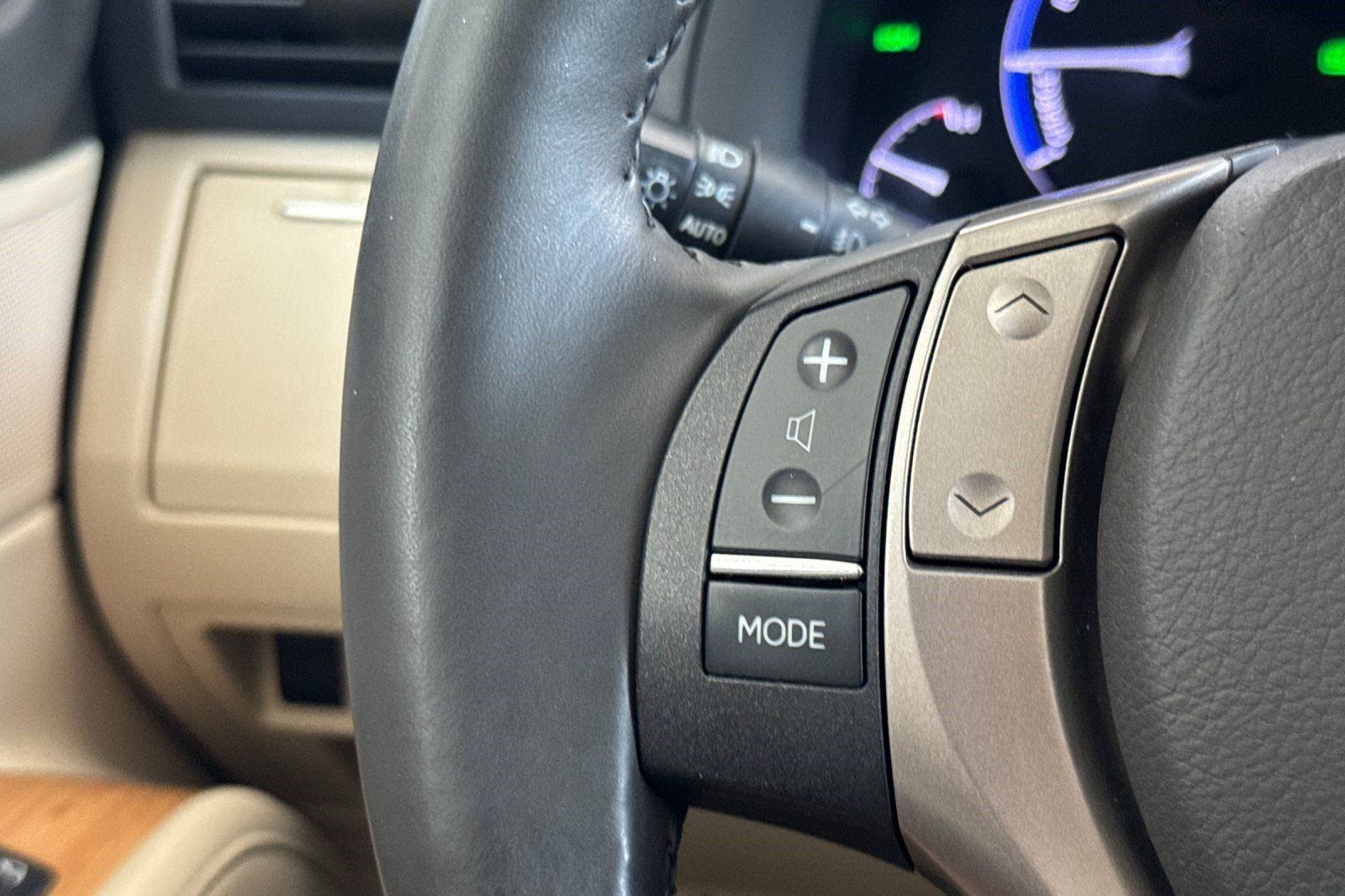 Used 2015 Lexus RX 450h AWD image 30