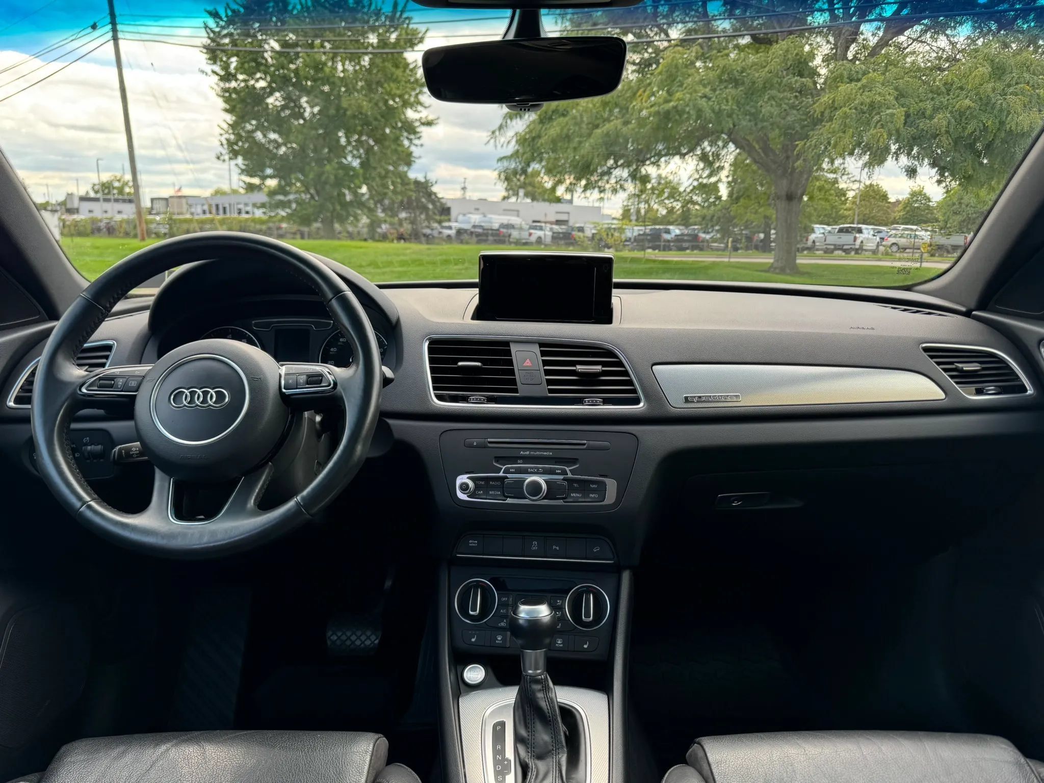 Used 2018 Audi Q3 2.0T Premium w/ Convenience Package AWD/4WD image 13