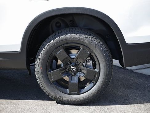 New 2026 Honda Ridgeline Black Edition image 8
