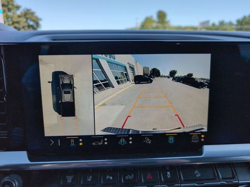 Used 2024 Chevrolet Silverado 3500 High Country w/ High Country Premium Package image 28