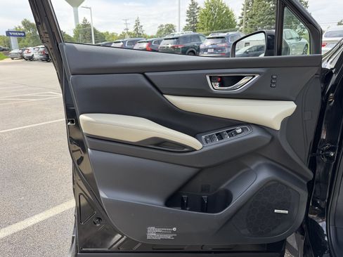 Used 2019 Subaru Ascent Limited w/ Popular Package #3 AWD/4WD image 7
