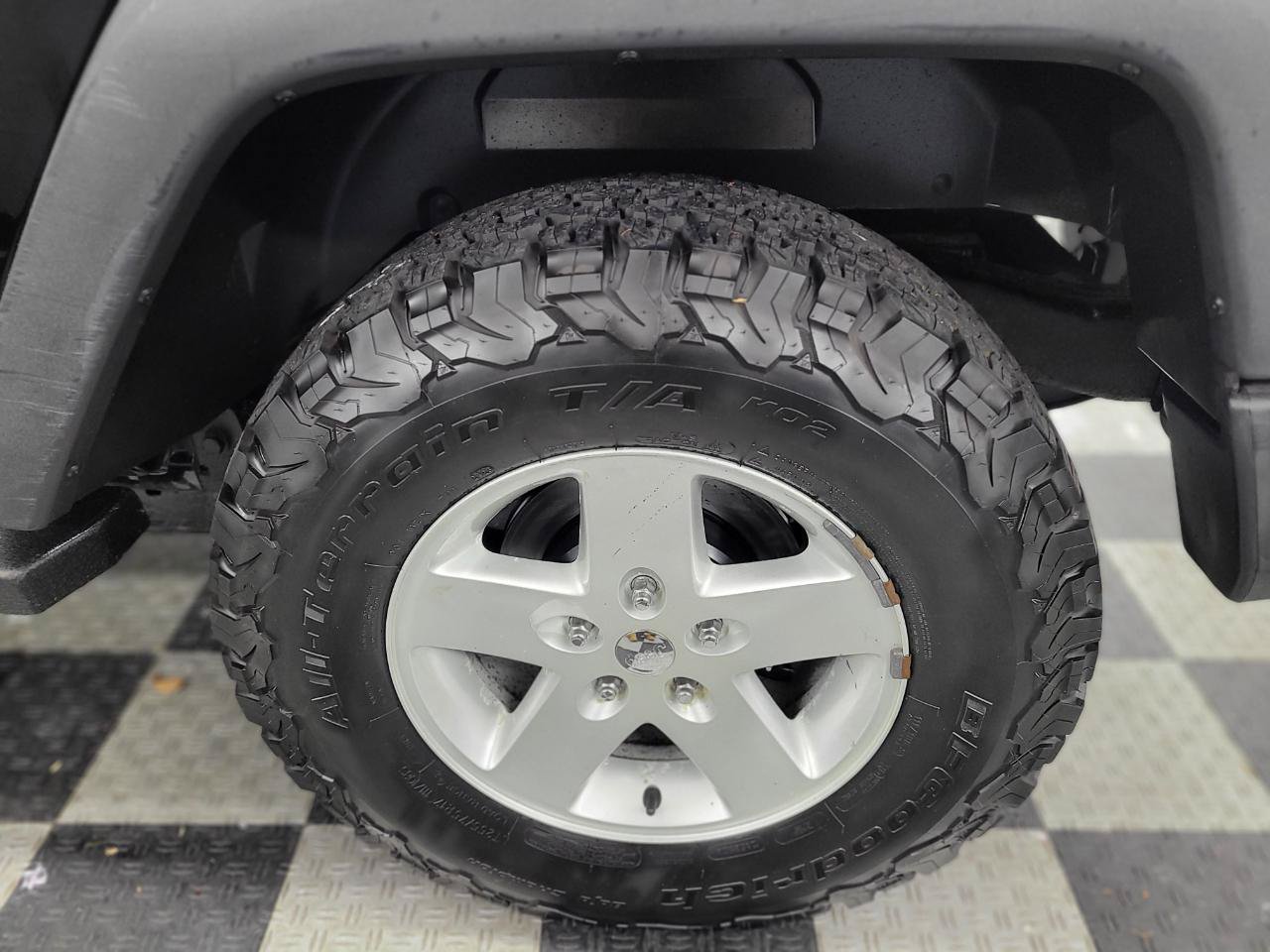 Used 2012 Jeep Wrangler Sport AWD/4WD image 25