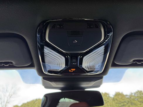 New 2026 BMW X6 xDrive40i image 25