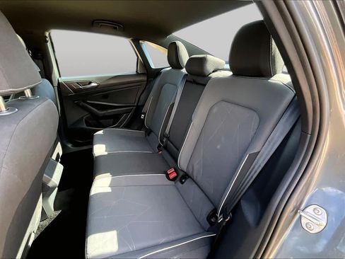 Used 2025 Volkswagen Jetta Sport FWD image 18
