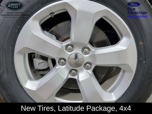Used 2020 Jeep Compass Latitude w/ Cold Weather Group AWD/4WD image 10