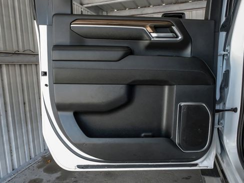 Used 2024 Chevrolet Silverado 3500 LT w/ Convenience Package image 48