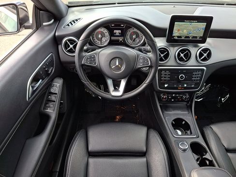 Used 2016 Mercedes-Benz CLA 250 image 10