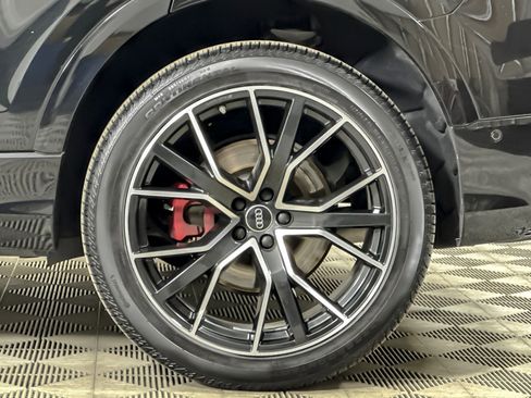 Used 2023 Audi Q8 Premium Plus w/ Premium Plus Package image 25