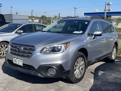 Used 2017 Subaru Outback 2.5i Premium AWD/4WD image 3