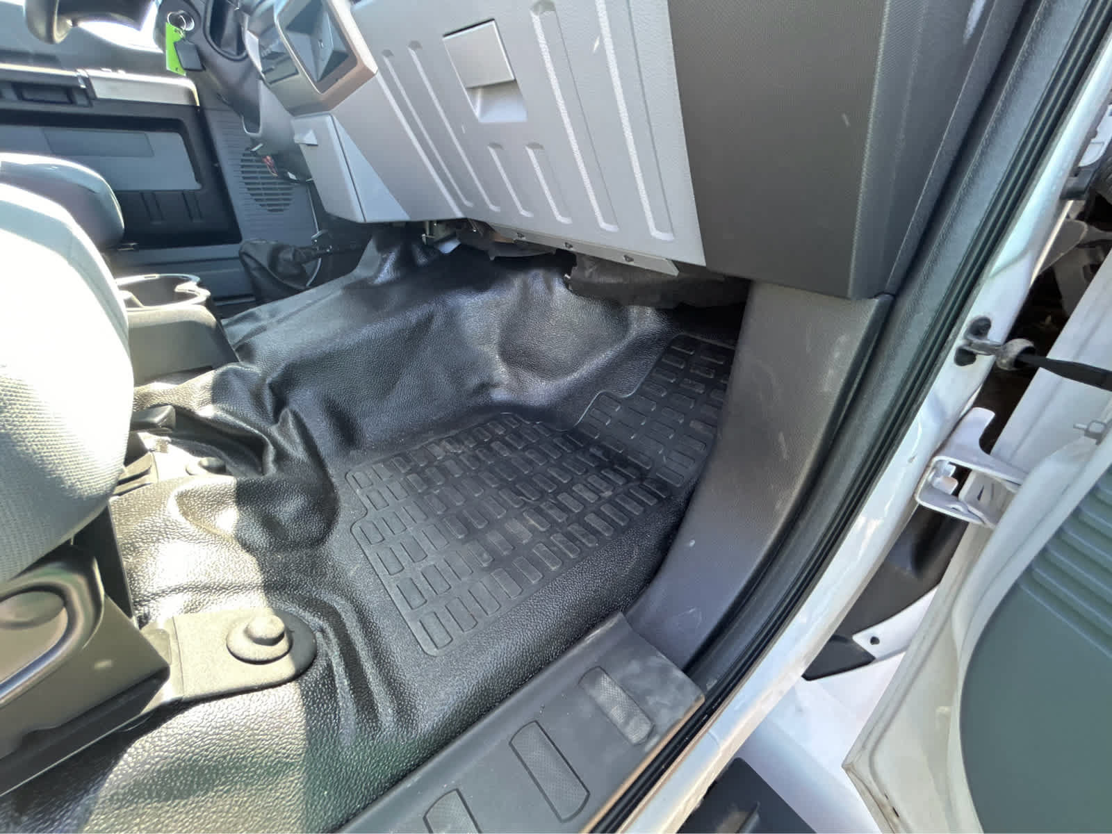 Used 2023 Ford F650 2WD Crew Cab Super Duty image 10