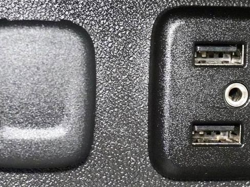 Used 2017 Chevrolet Volt Premier w/ Driver Confidence II Package image 19