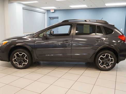 Used 2015 Subaru Crosstrek 2.0i Limited w/ Popular Package #2 AWD/4WD image 2