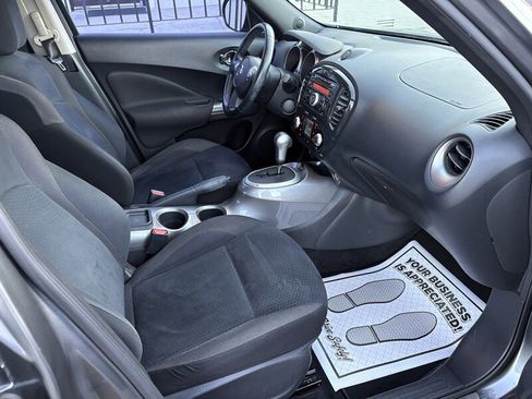 Used 2012 Nissan Juke SV w/ Interior Illumination Pkg image 20