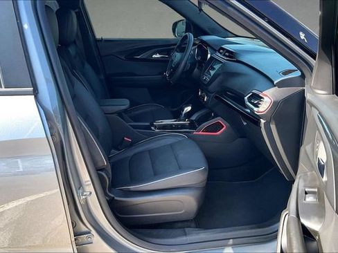 Used 2023 Chevrolet TrailBlazer RS FWD image 5