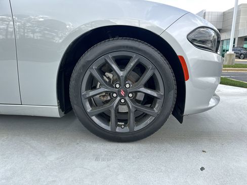 Used 2022 Dodge Charger SXT w/ Blacktop Package image 13