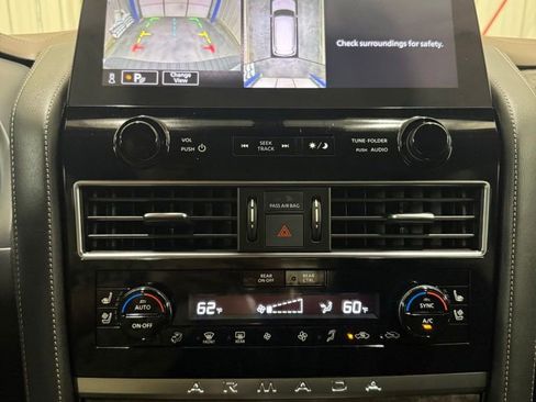Used 2024 Nissan Armada Platinum w/ Captain's Chairs Package RWD image 16