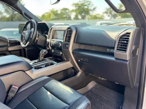 Used 2019 Ford F150 Raptor w/ Equipment Group 802A Luxury AWD/4WD image 17