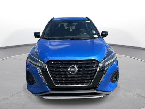 Used 2023 Nissan Kicks SR FWD image 3