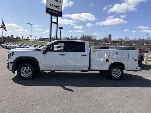 New 2026 GMC Sierra 2500 Pro w/ Convenience Package AWD/4WD image 11