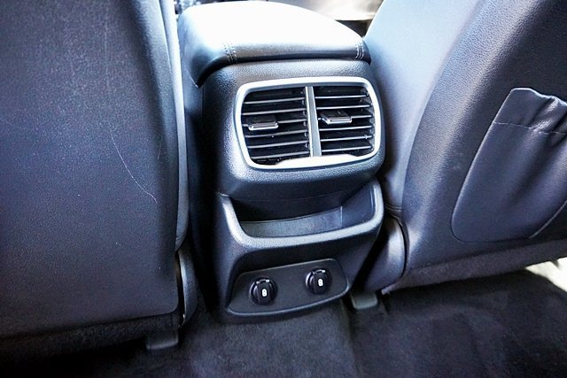 Used 2020 Hyundai Santa Fe SE FWD image 26
