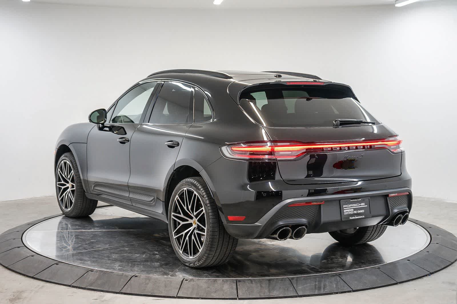 Certified 2026 Porsche Macan S AWD/4WD image 3