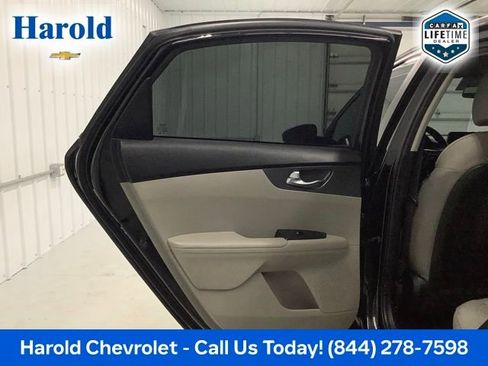 Used 2020 Kia Forte LXS image 12