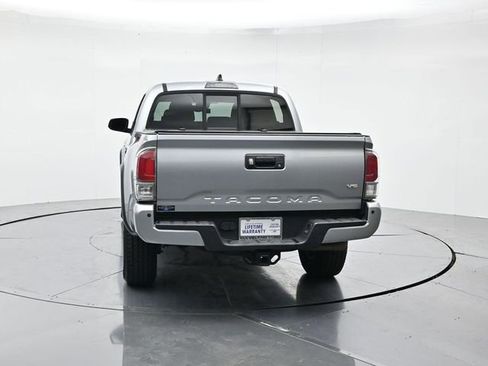 Used 2023 Toyota Tacoma TRD Off-Road w/ Technology Package AWD/4WD image 9