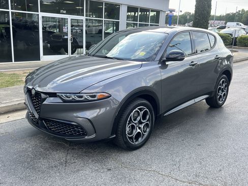 Used 2025 Alfa Romeo Tonale AWD/4WD image 5