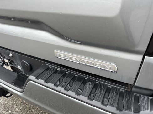 Used 2023 GMC Sierra 1500 Elevation AWD/4WD image 5